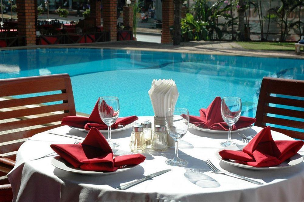 The Residence Garden Pattaya Exterior foto
