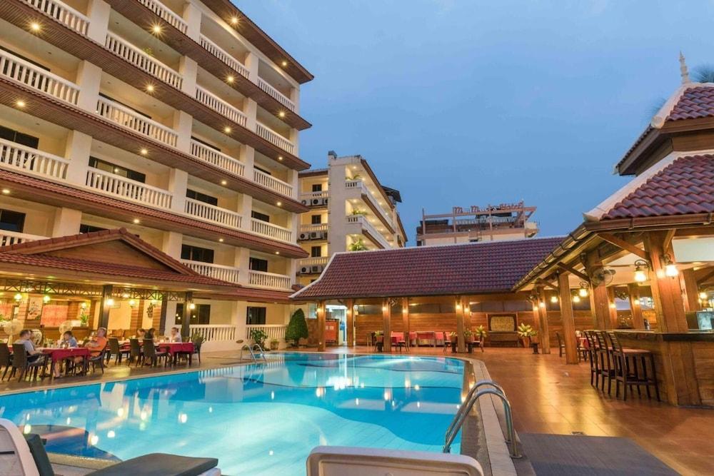 The Residence Garden Pattaya Exterior foto