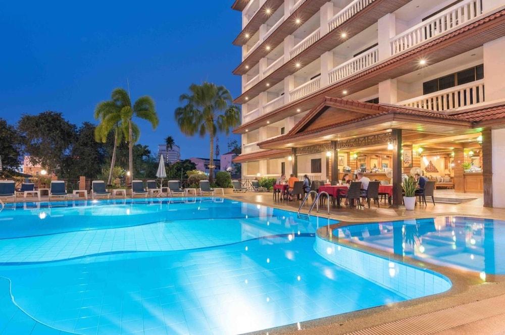 The Residence Garden Pattaya Exterior foto